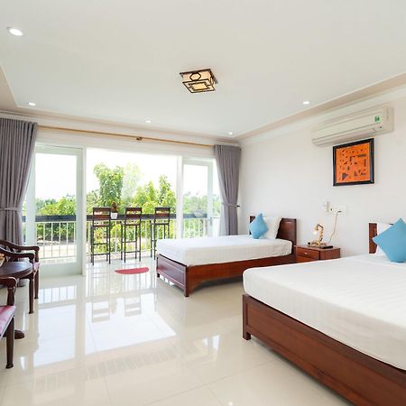 Big Sea Villa Hoi An Riverside Экстерьер фото
