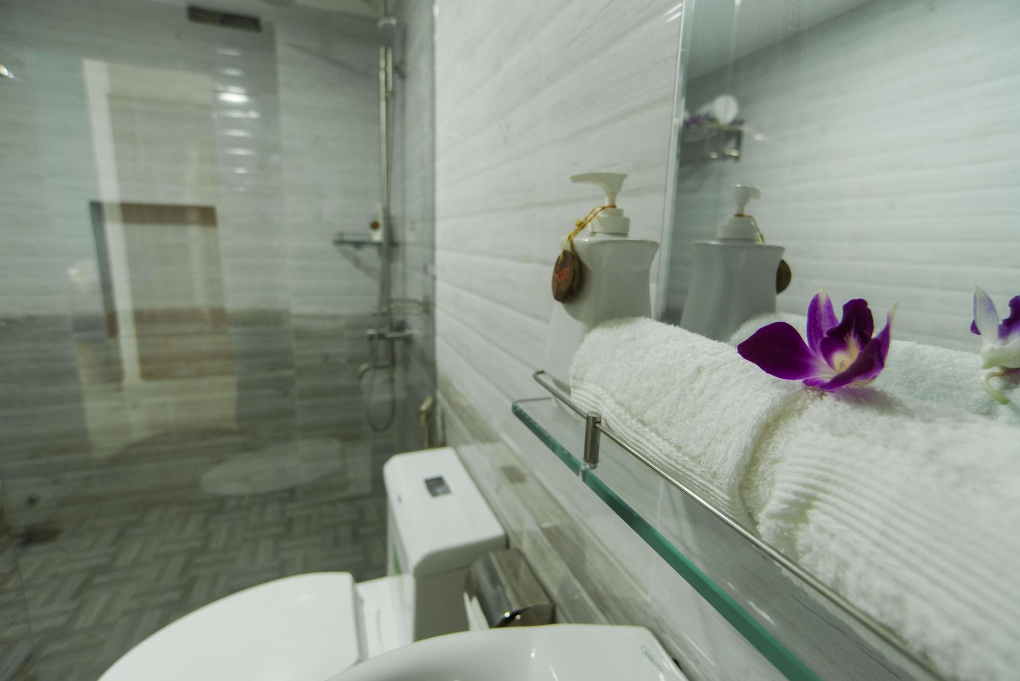 Big Sea Villa Hoi An Riverside Экстерьер фото