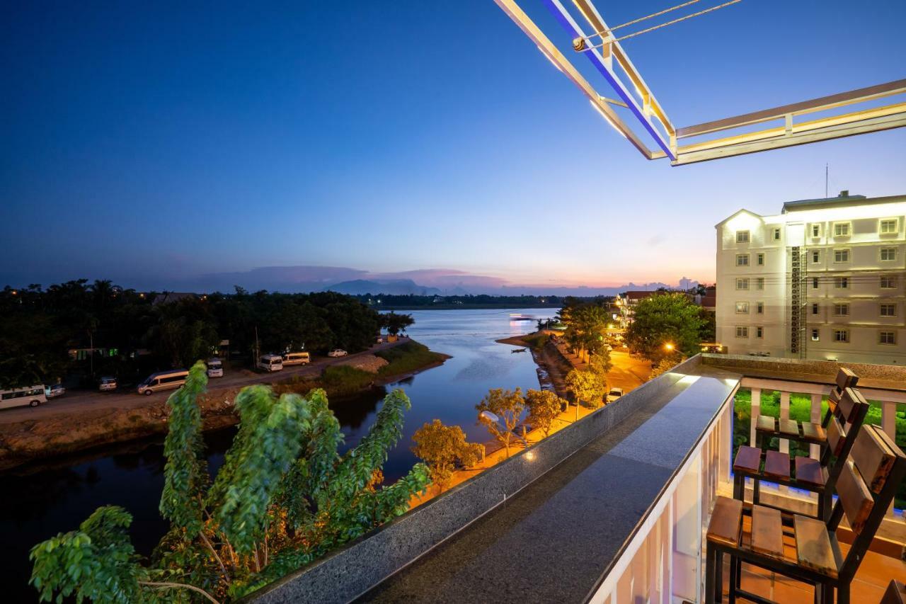 Big Sea Villa Hoi An Riverside Экстерьер фото